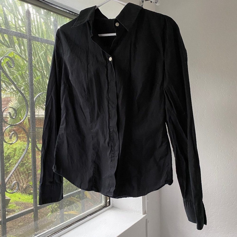 black button up shirt